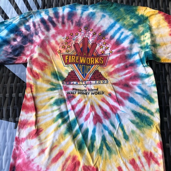 Walt Disney World Pleasure Island T-Shirt - Picture 2 of 5